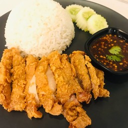 ข้าวไก่ทอด จิ้มแจ่ว