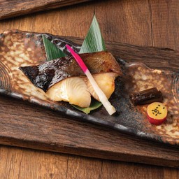 ปลาจินดาระย่างเกลือ