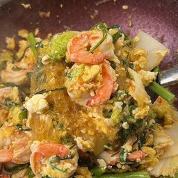 สุกี้แห้งกุ้ง