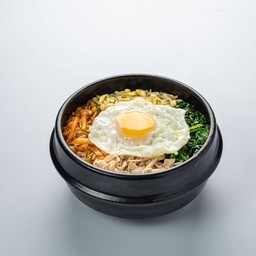 ข้าวยำผักรวมหม้อร้อน