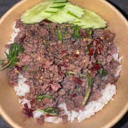 ข้าวกะเพราเนื้อ