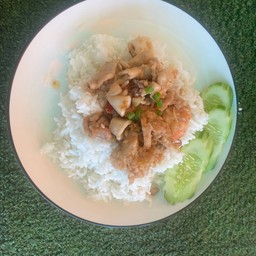 หมูกระเทียม