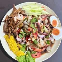 ยำโครตหายอยาก (ถาดทอง)