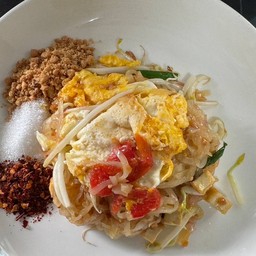 ผัดไทยนมสด (พิเศษ)+ไข่2ใบ