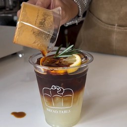 กาเเฟยุสุโซดา（柠檬冰苏打美式咖啡）