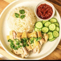 ข้าวมันไก่-ข้าวหมูทอด ส้มตำรายวัน