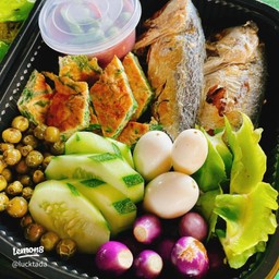 เซตน้ำพริกกะปิพร้อมเครื่องเคียง