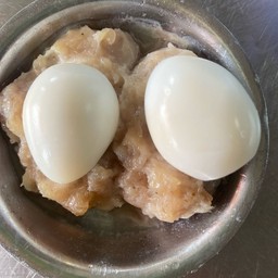 หมูหน้าไข่นก