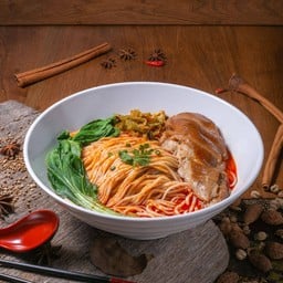 บะหมี่เส้นสดน้ำแดงสูตรต้นตำรับ