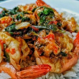 กระเพรากุ้ง