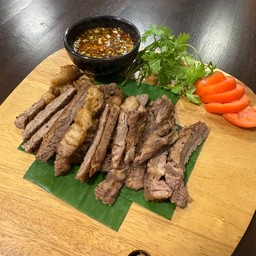 เนื้อย่างแจ่ว