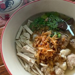 ก๋วยจั๊บญวนสูตรอุบลฯ (บ้านพลอย)