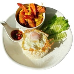 ชุดข้าวแกงเหลืองกุ้งไข่ดาว