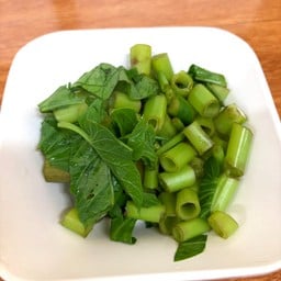 ผักบุ้งลวก