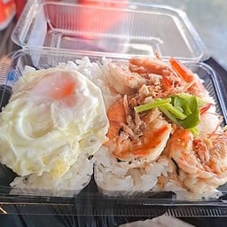 โบอาหารใส่บาตรตอนเช้า