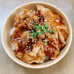 ข้าวหน้าหมูยากินิกุ