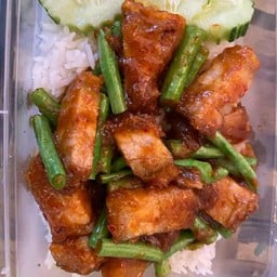 เนตรแหม่มตามสั่ง