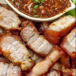 หมูสามชั้นย่าง+น้ำจิ้มแจ่วแซ่บๆ
