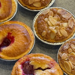 ทาร์ต (อัลมอนด์/สตรอว์เบอร์รี/บลูเบอร์รี)