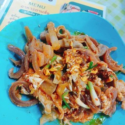 หมึกกรอบล้วนผัดน้ำจิ้มใส่ไข่