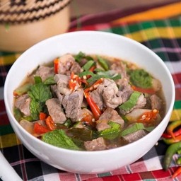 ต้มแซ่บเนื้อ