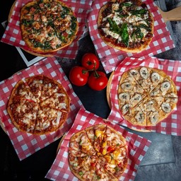 โรตีพิซซ่าหน้าเนื้ออบชีส