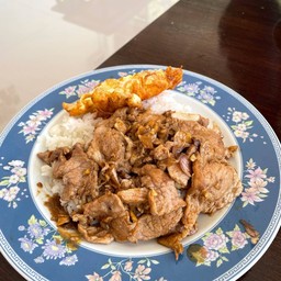 หมูกระเทียม