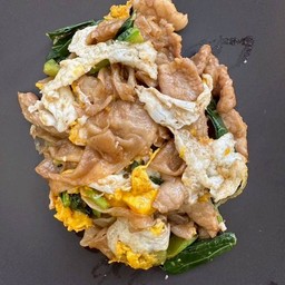 ผัดซีอิ้วเจ