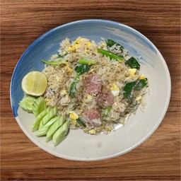 ข้าวผัดแหนม