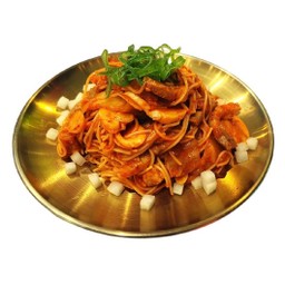 สปาเก็ตตี้หมูสามชั้นซอสกิมจิ