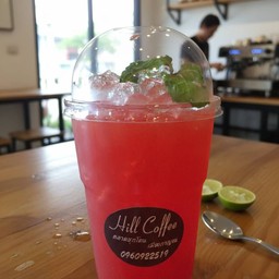 สตอเบอรี่โซดา