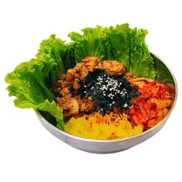 รามยอนไก่ทอดซอสเผ็ดเกาหลี