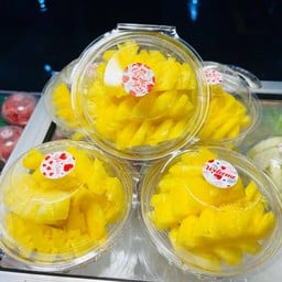 ผลไม้ปอก ตลาดไนท์ทิพนิมิตรบางพลี ตลาดเย็นทิพนิมิตร