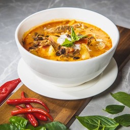 แกงเผ็ดเป็ดย่าง