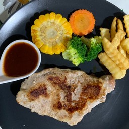 สเต็กหมูพริกไทยดำ