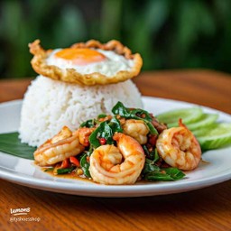 ผัดกะเพรากุ้ง