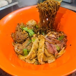 ก๋วยเตี๋ยวเรือ เพลินรส (สาขา โกลเด้นทาวน์ 1) โกลเด้นทาวน์ 1