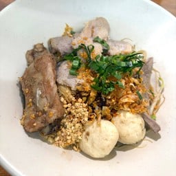 ก๋วยเตี๋ยวแห้ง