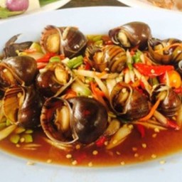 ตำหอยนาใส่มะละกอ