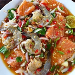 ยำแซลมอน+กุ้งสด