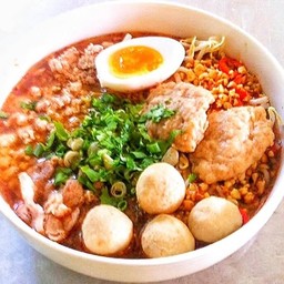 ก๋วยเตี๋ยวต้มยำน้ำข้น