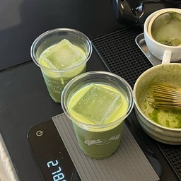 มัจฉะนม หรือ มัจฉะลาเต้