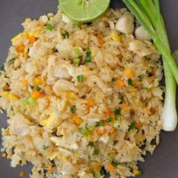 ข้าวผัดไก่