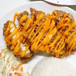 ข้าวไก่กรอบราดซอสชีส M