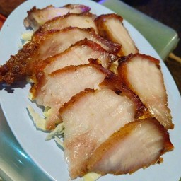 ข้าวคอหมูย่างน้ำจิ้มแจ่ว