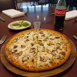 พิซซ่าซอสเห็ดทรัฟเฟิล Truffle Sauce Pizza