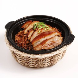 ขาหมูหม้อดินซอสสูตรพิเศษ
