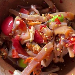 ตำเหลาหมึกกรอบ