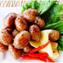 ไส้กอกอีสานย่าง  ชุดละ60