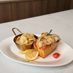 Shrimp creamy cloud in mini shokupan(LM)